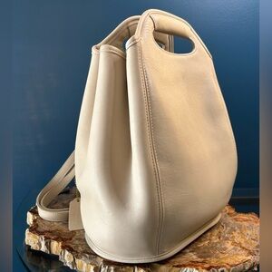 Vintage COACH Drawstring Backpack Bone White Shopper Handles 9994 NWOT